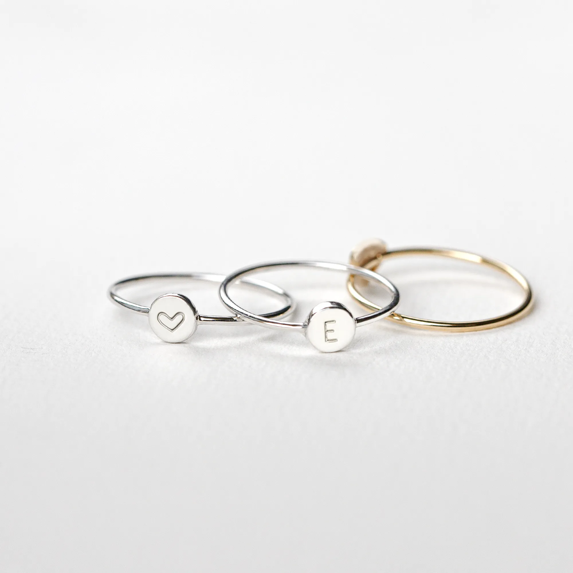 bague-mini-initiale-2-22