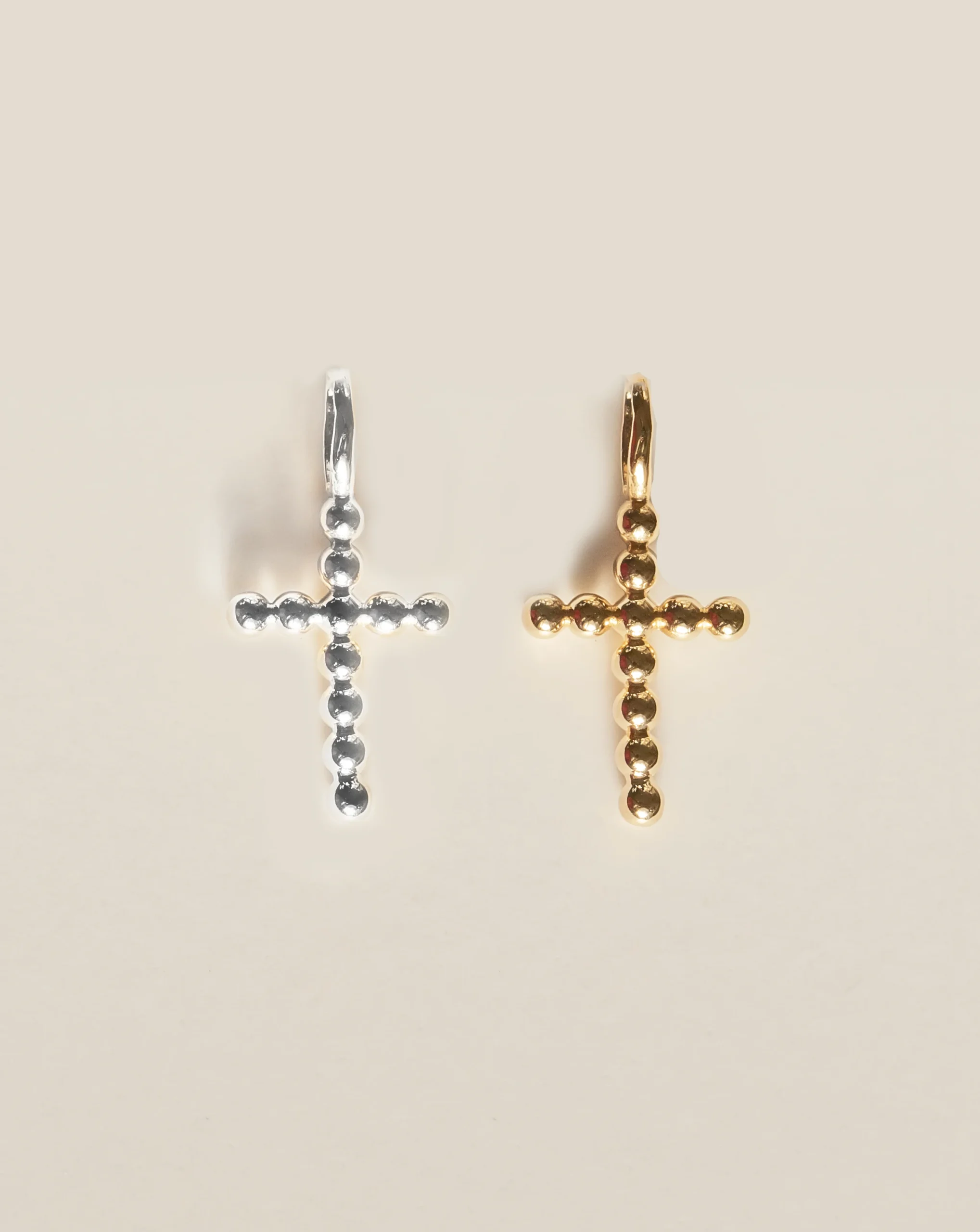 Pendentif Croix Perlée